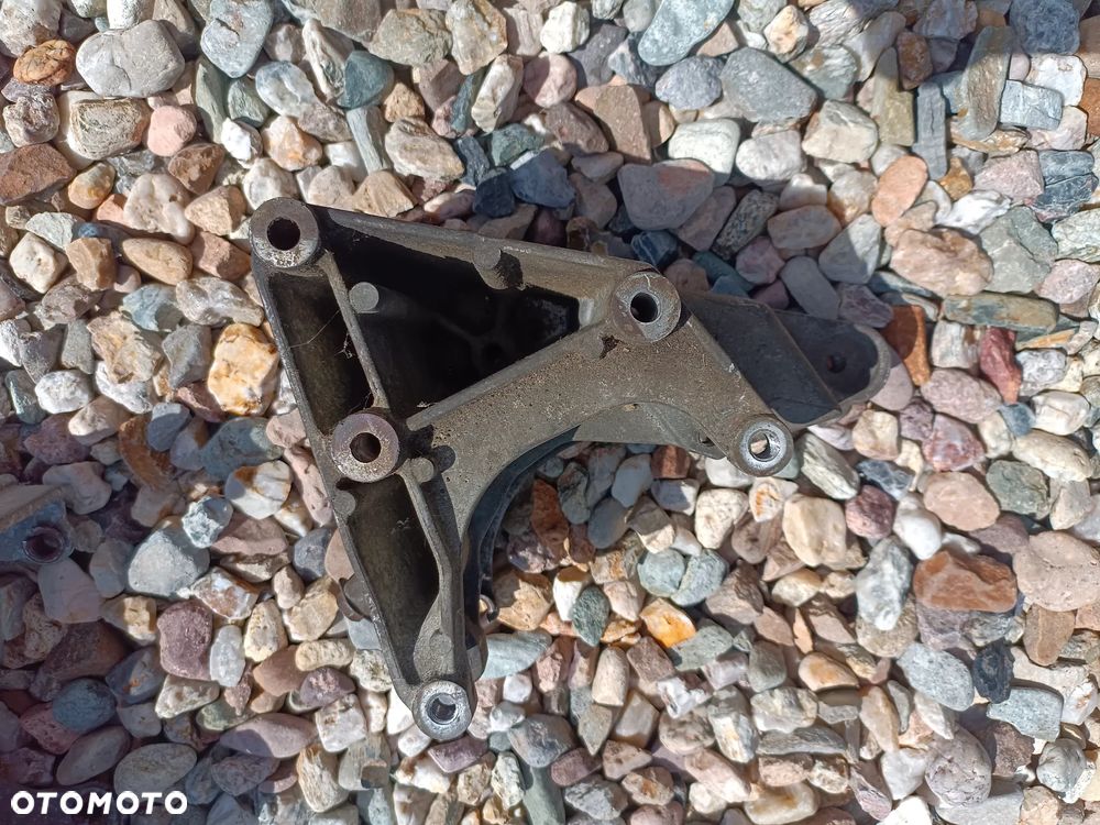 LAPA MONTAZ WSPORNIK MONTAZ PODSTAWA ALTERNATORA NAPINACZA PASKA GM 10236997 CHEVROLET BLAZER GMC YUKON OLDSMOBILE BRAVADA Cadillac Escalade EXPRESS 1500 2500 3500 CARGO SAVANA SAFARI P30 4.3 5.0 5.7