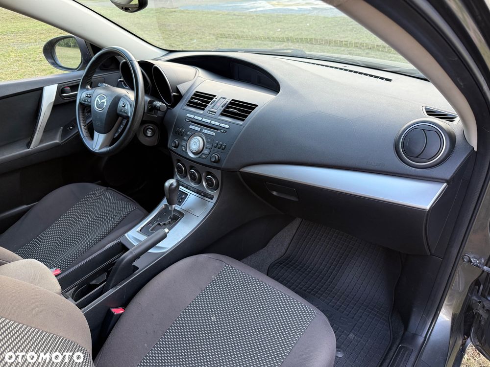 Mazda 3 2.0 Exclusive + - 10