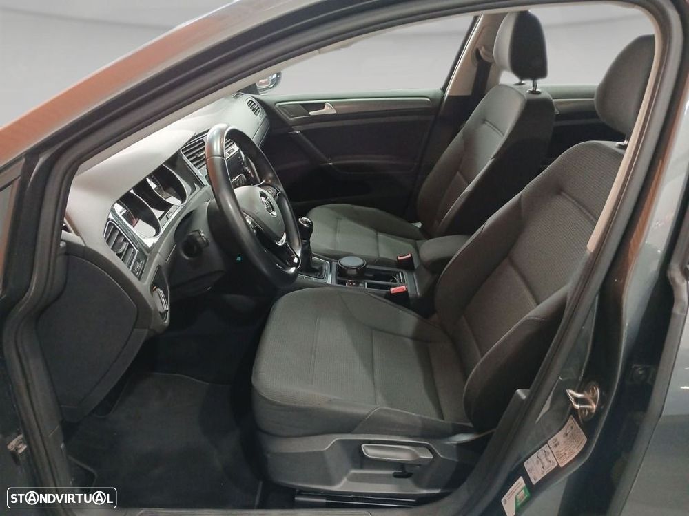 VW Golf Variant 1.6 TDi Confortline - 14