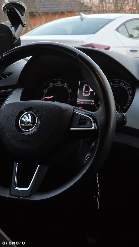 Skoda Fabia - 4