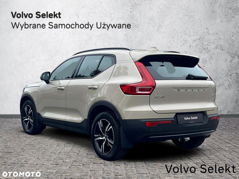 Volvo XC 40 - 5
