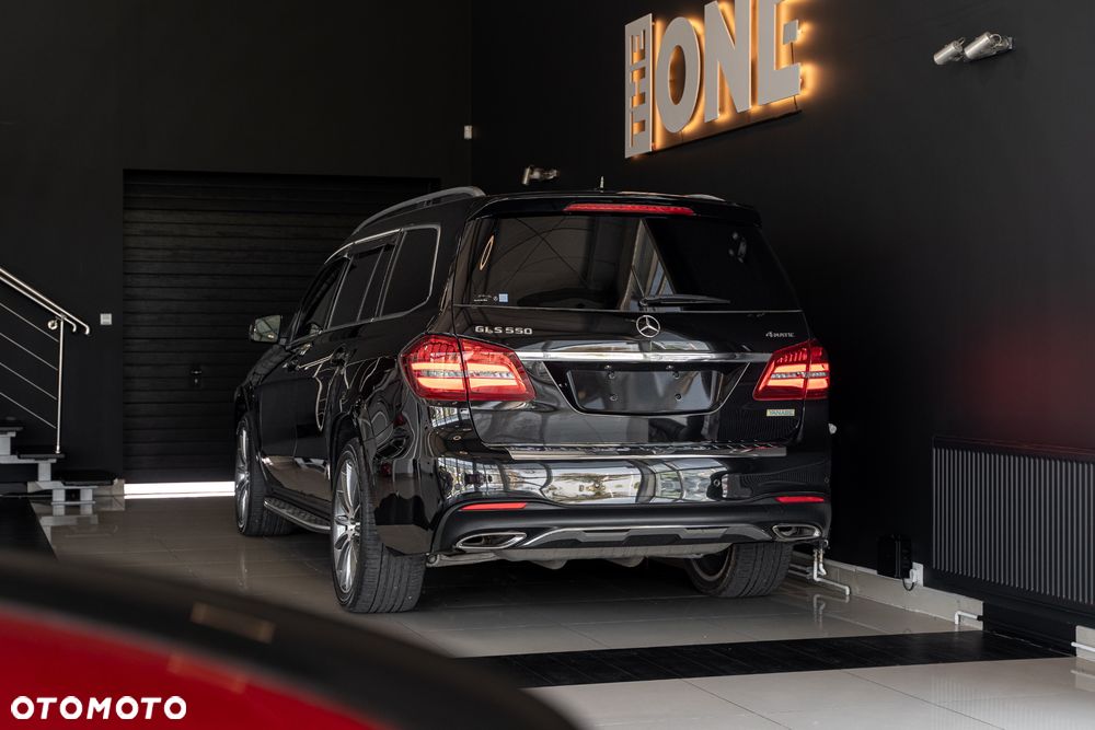 Mercedes-Benz GLS - 4