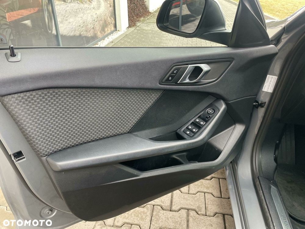 BMW Seria 1 - 12