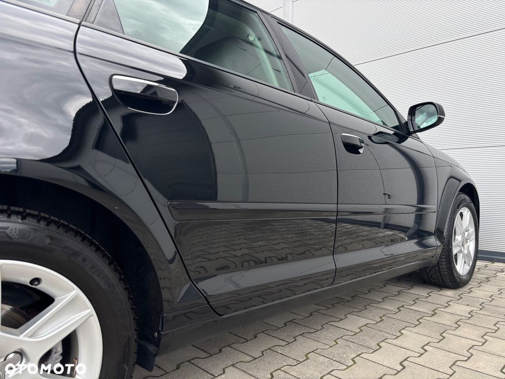 Audi A3 Sportback 1.4 TFSI Ambiente - 17