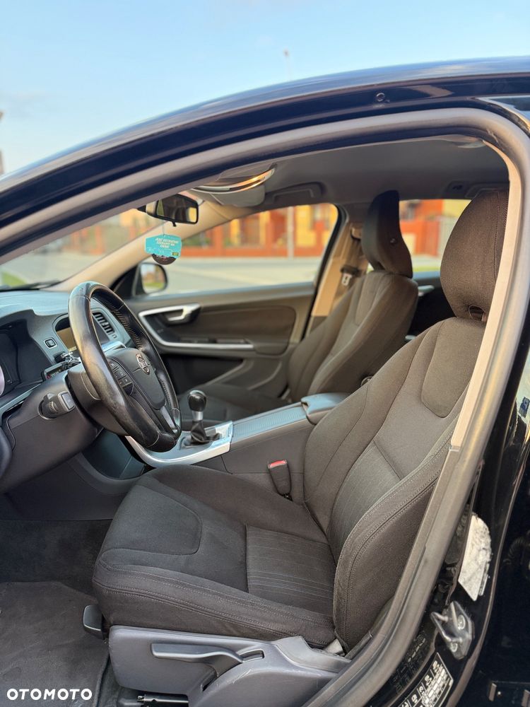 Volvo V60 - 13