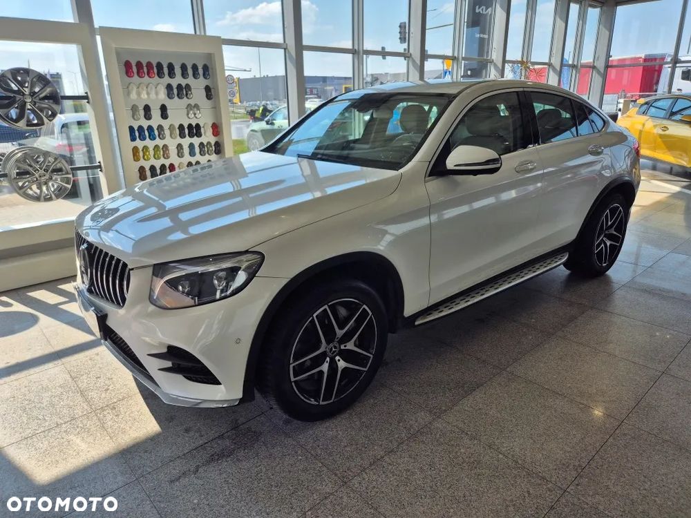 Mercedes-Benz GLC - 25
