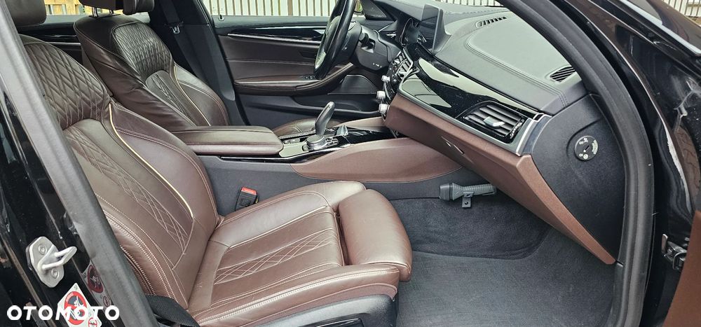 BMW Seria 5 520d Touring Luxury Line - 2