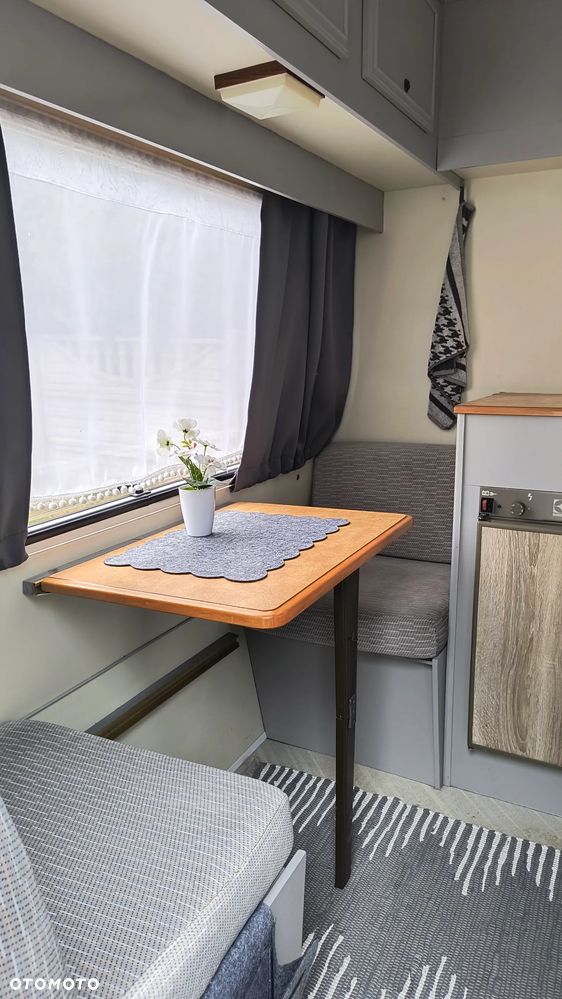 Inny RC Caravan Piccolo 320 - 16