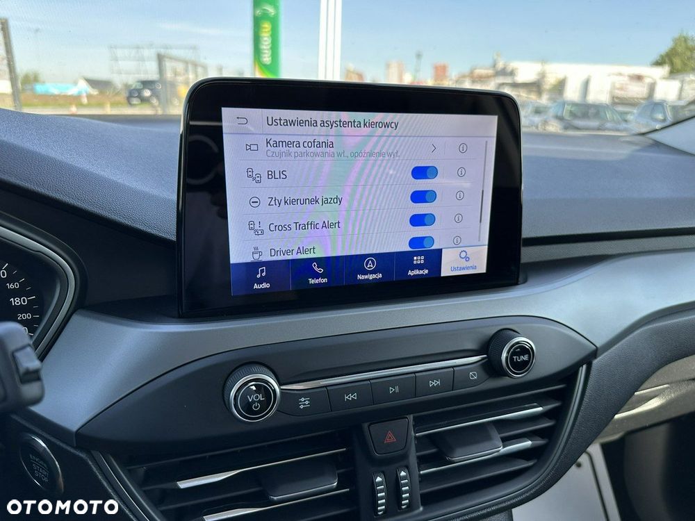 Ford Focus 1.0 EcoBoost Hybrid ACTIVE X - 21