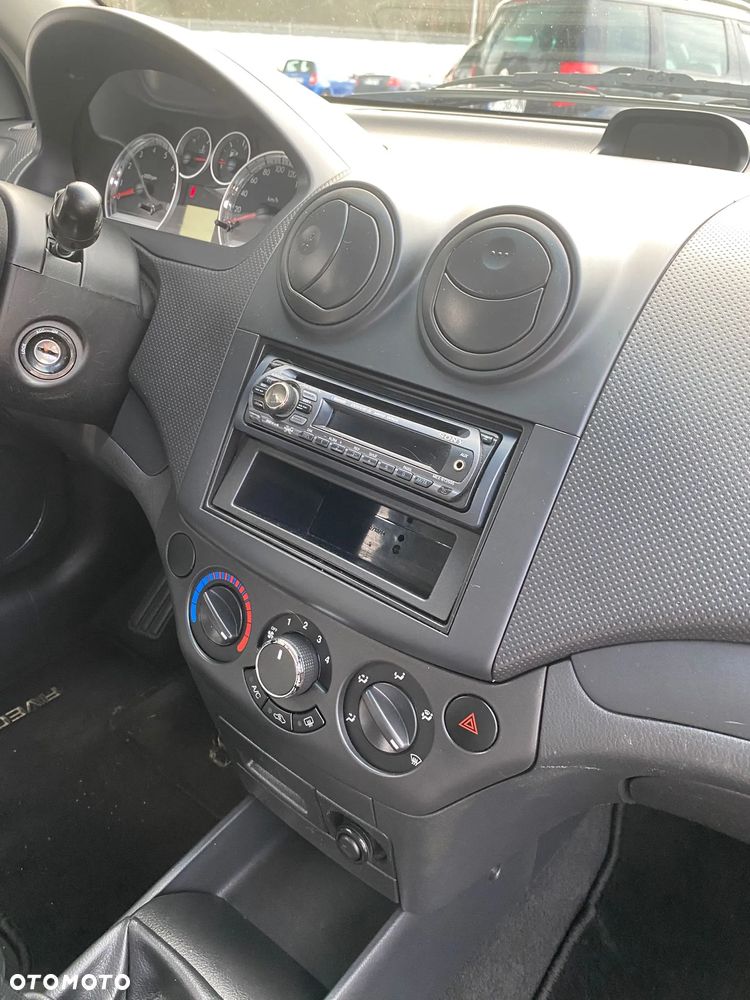 Chevrolet Aveo 1.2 LS - 11