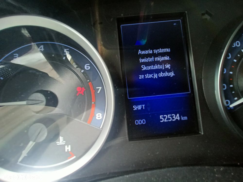 Toyota Corolla E16 Lift 2018r 1.6 16V - 11