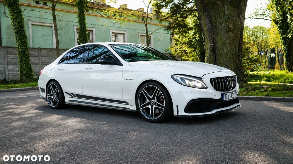 Mercedes-Benz Klasa C AMG 63 S - 24