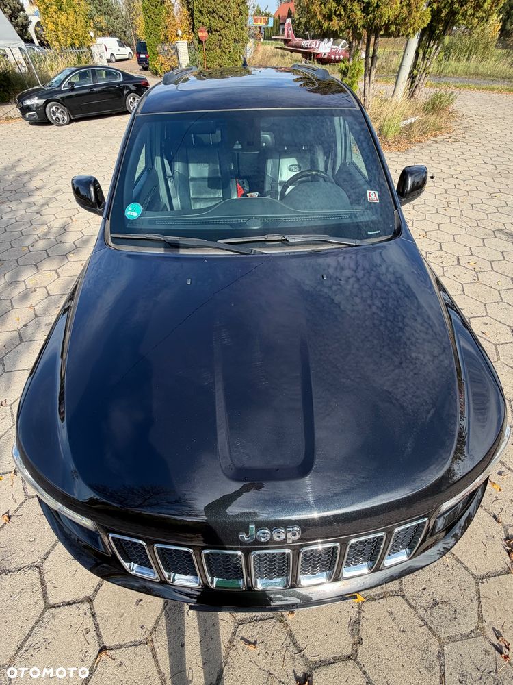Jeep Grand Cherokee - 14
