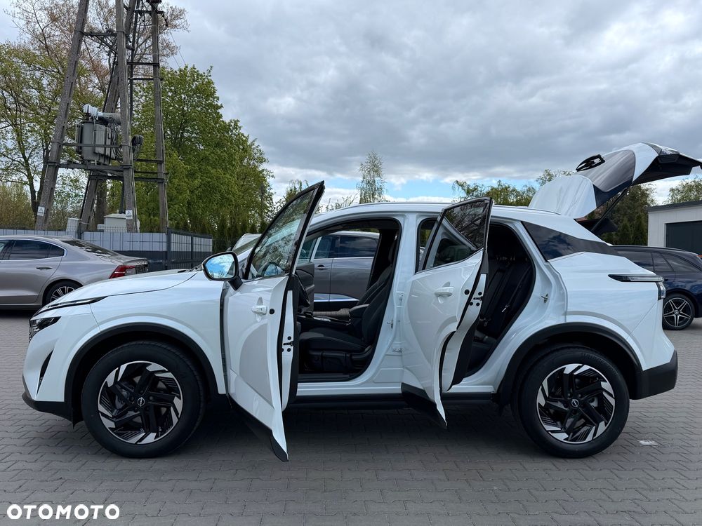 Nissan Qashqai 1.3 DIG-T N-Connecta DCT - 15