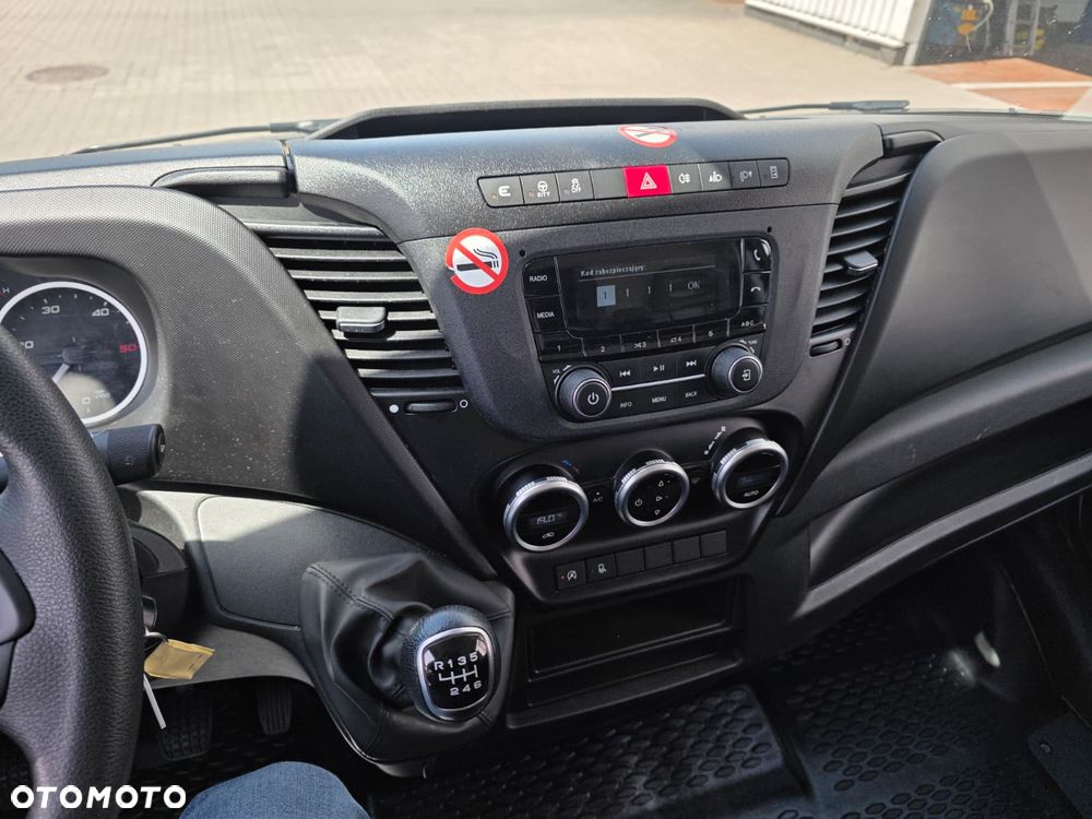 Iveco 35S16V L3H2 Średniak Furgon Blaszak - 14