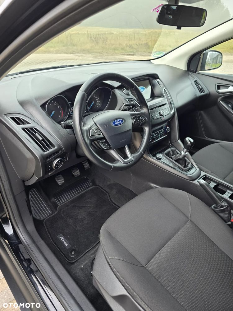 Ford Focus 1.0 EcoBoost Titanium - 31