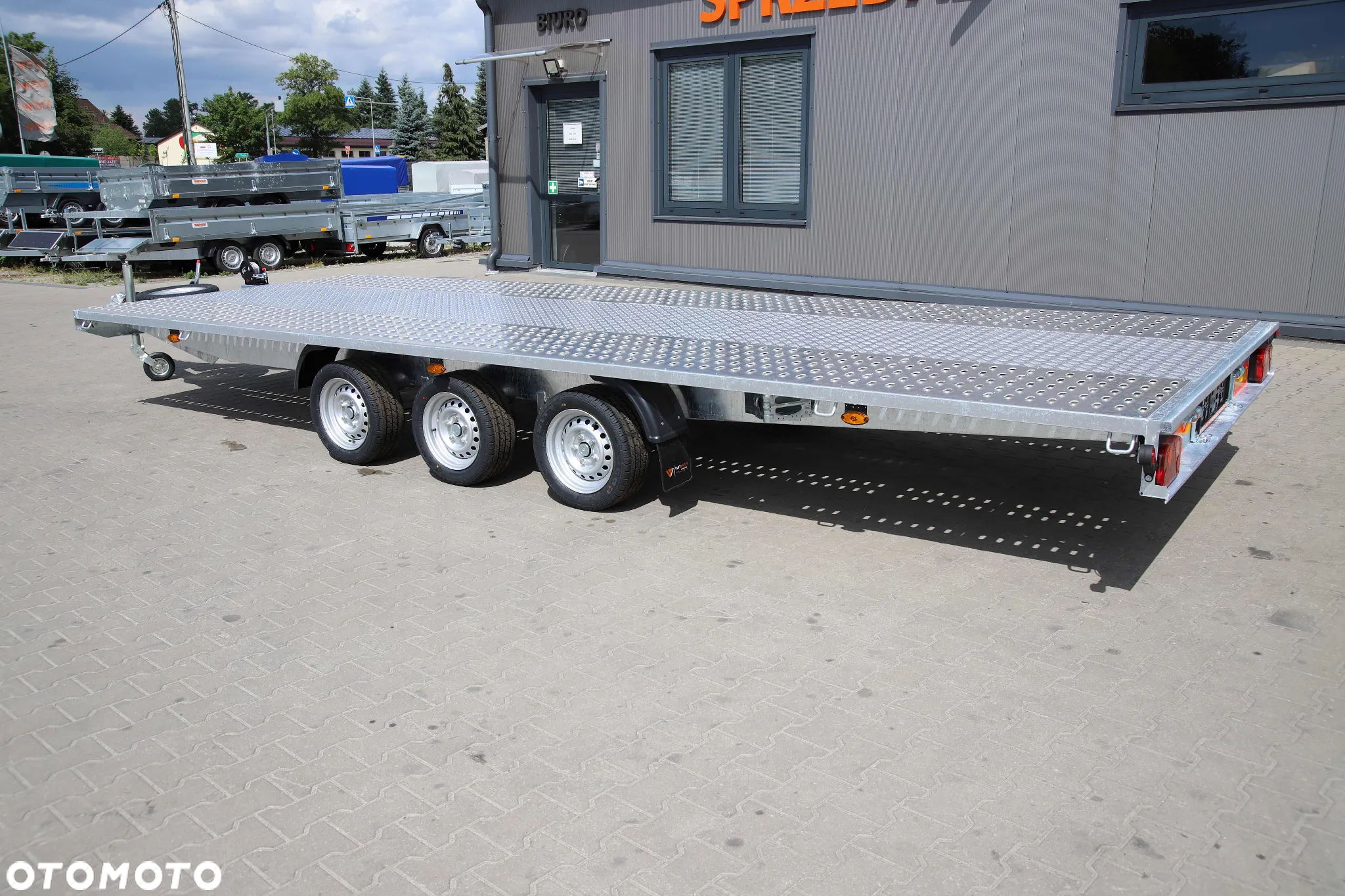 Niewiadów Mars 5.5 x 2.1 wypełnienie alu ryfel 3 osie koła 195R13C DMC 3500 kg - 3