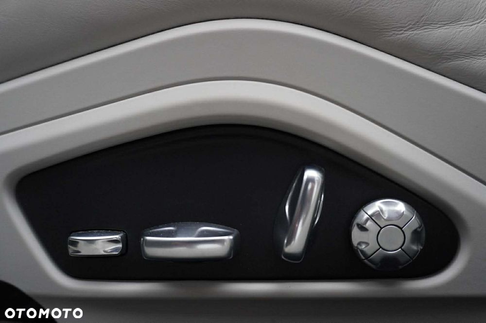 Porsche Panamera 4S E-Hybrid - 18