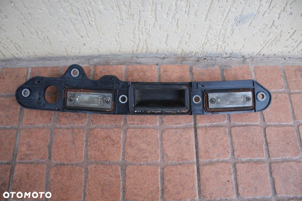 LISTWA BLENDA KLAMKA MIKROSTYK KLAPY TYŁ VW PASSAT B6 KOMBI - 2