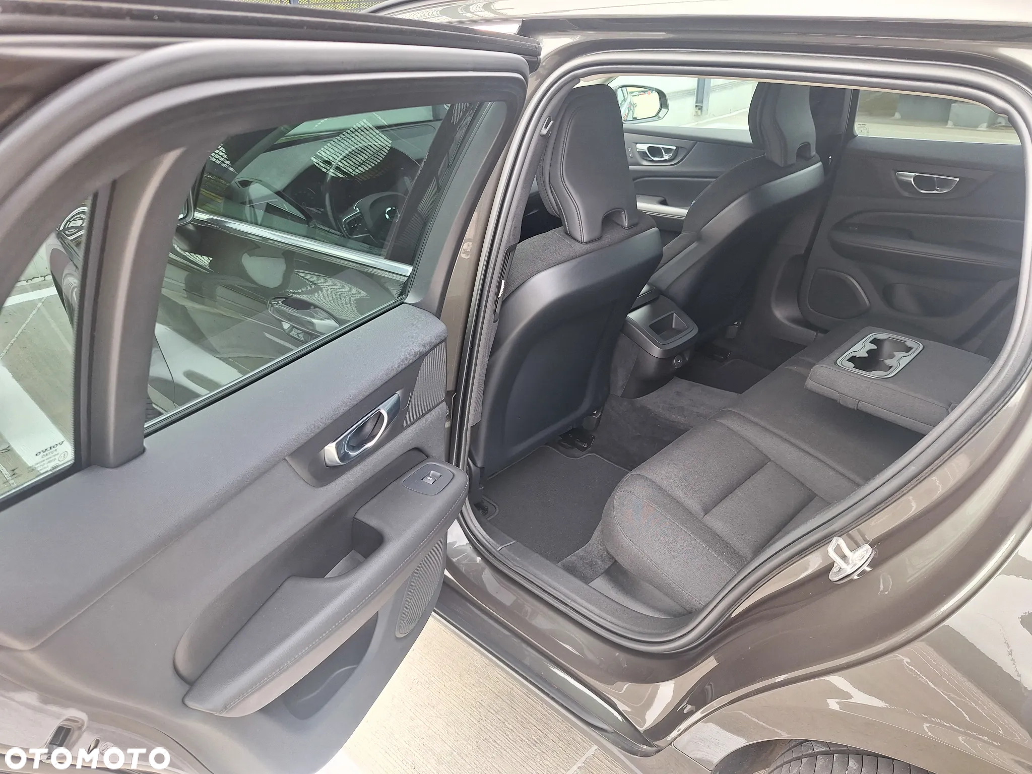 Volvo V60 D4 Momentum Pro - 18