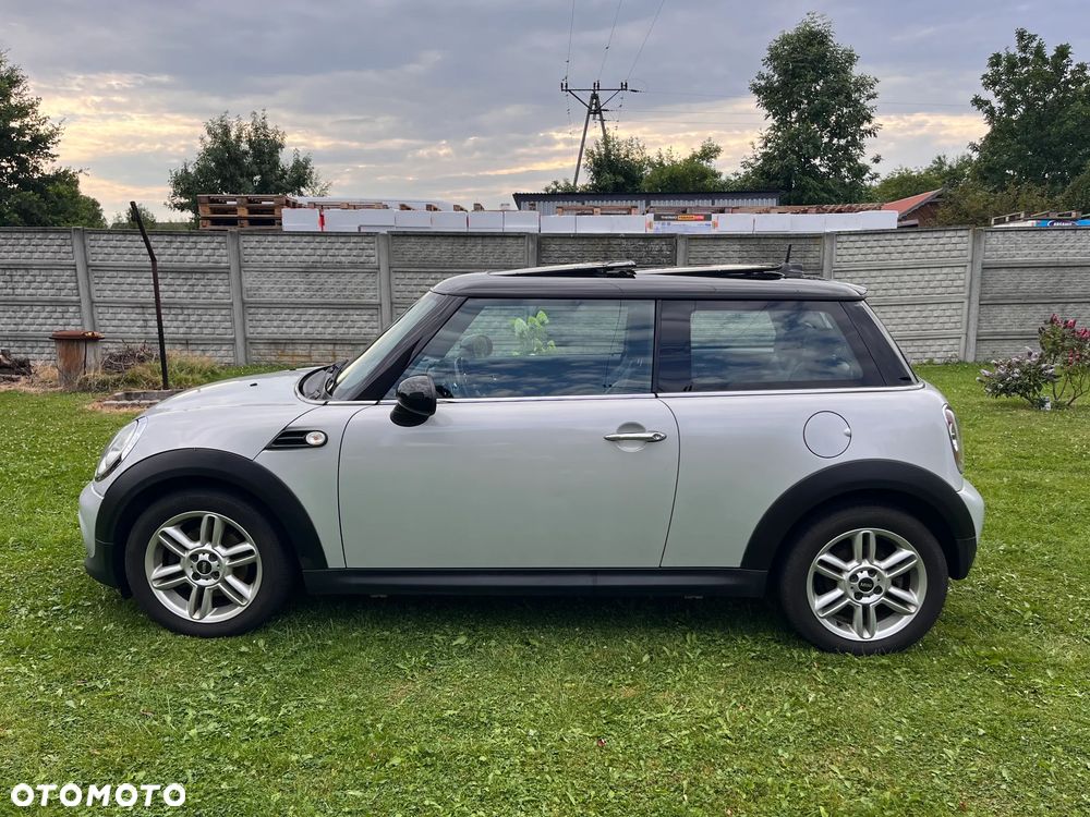 MINI Cooper Standard - 5