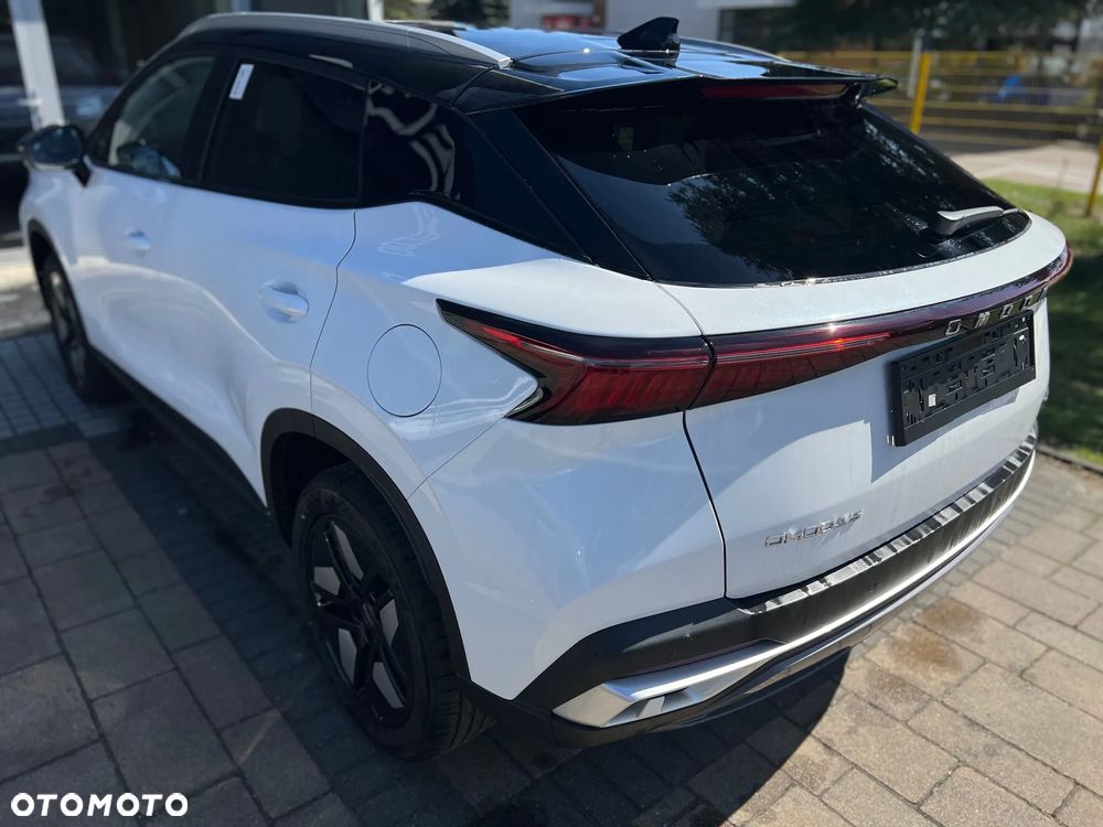 Omoda 5 1.5 T-GDI Hybrid Premium DHT - 6