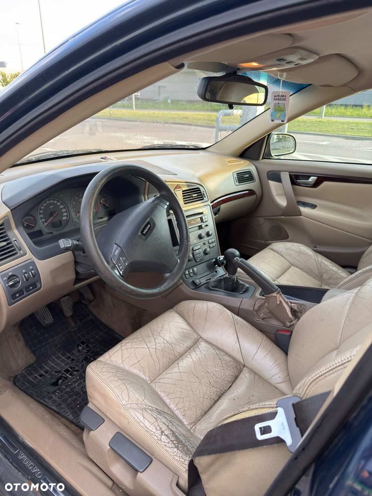 Volvo S60 2.4 - 7