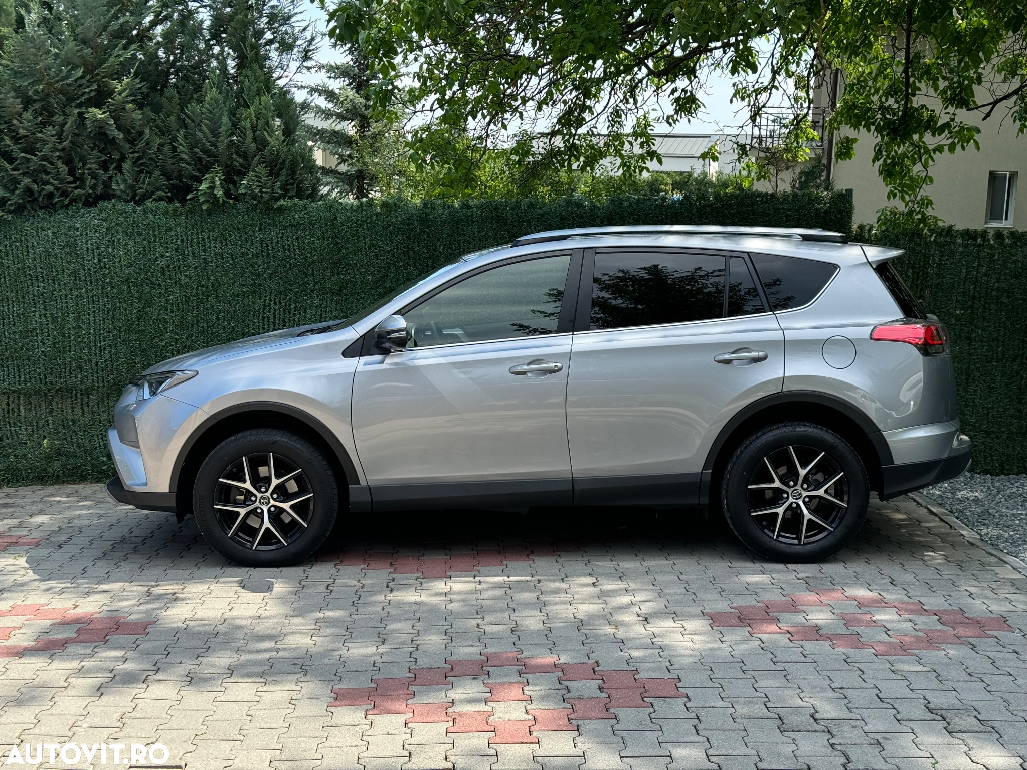 Toyota RAV4 2.5 VVT-i HSD 4x4 Luxury - 3