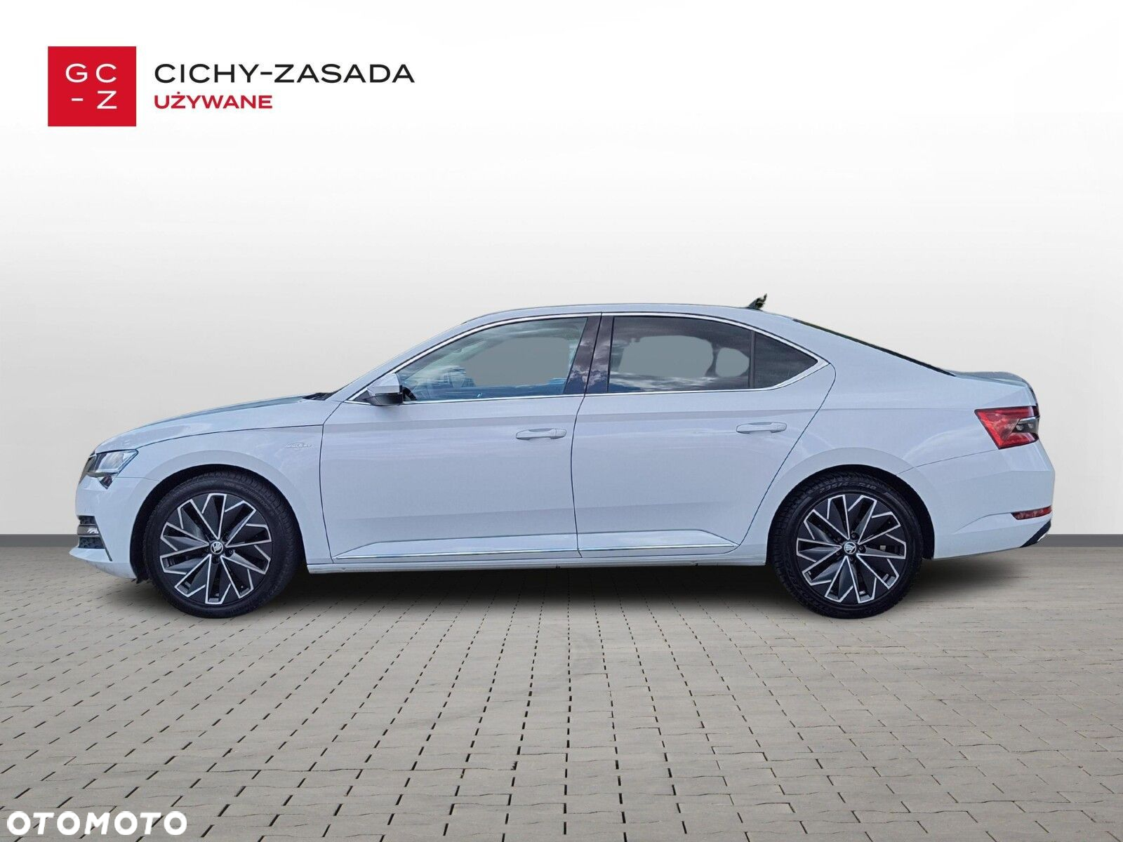 Skoda Superb 2.0 TDI SCR L&K DSG - 2