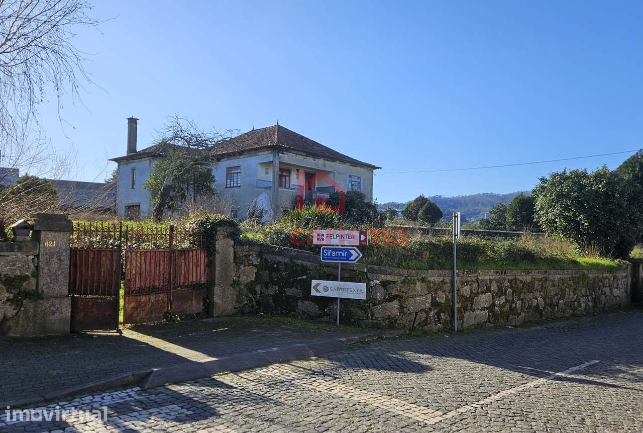 Moradia para Restauro com 5000m² de Terreno, em São Martinho do Campo, - Grande imagem: 3/4