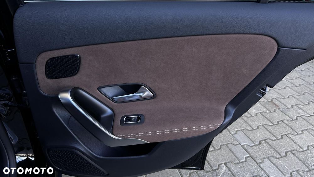 Mercedes-Benz Klasa A 200 AMG Line 7G-DCT - 28