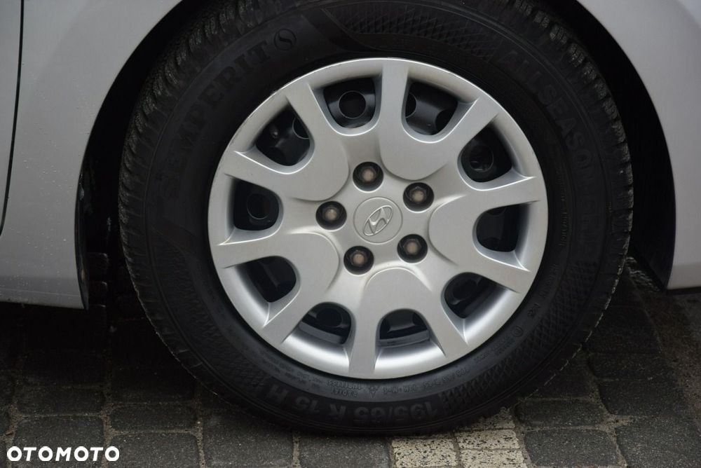 Hyundai i30 1.4 Classic + - 11