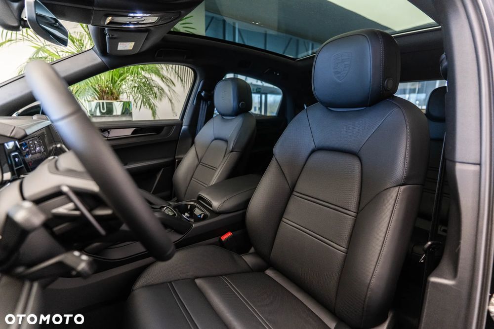 Porsche Cayenne Black Edition - 12
