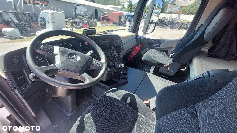 MERCEDES ACTROS MP4 KABINA KPL STREAM SPACE WĄSKA 2,30 - 7