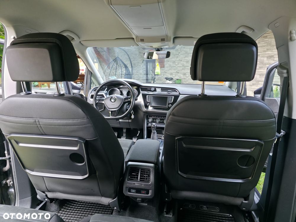 Volkswagen Touran 2.0 TDI BMT Comfortline - 6