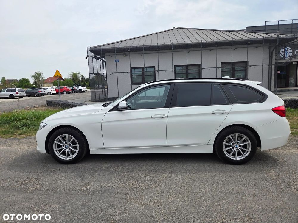 BMW Seria 3 320i GPF xDrive Advantage - 6