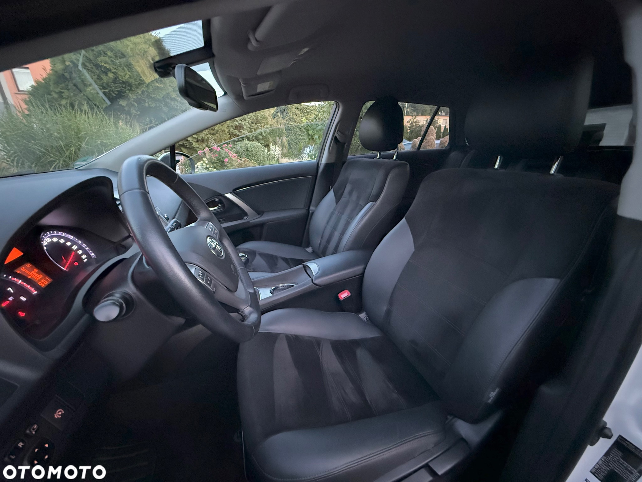 Toyota Avensis Combi 1.8 Edition - 21