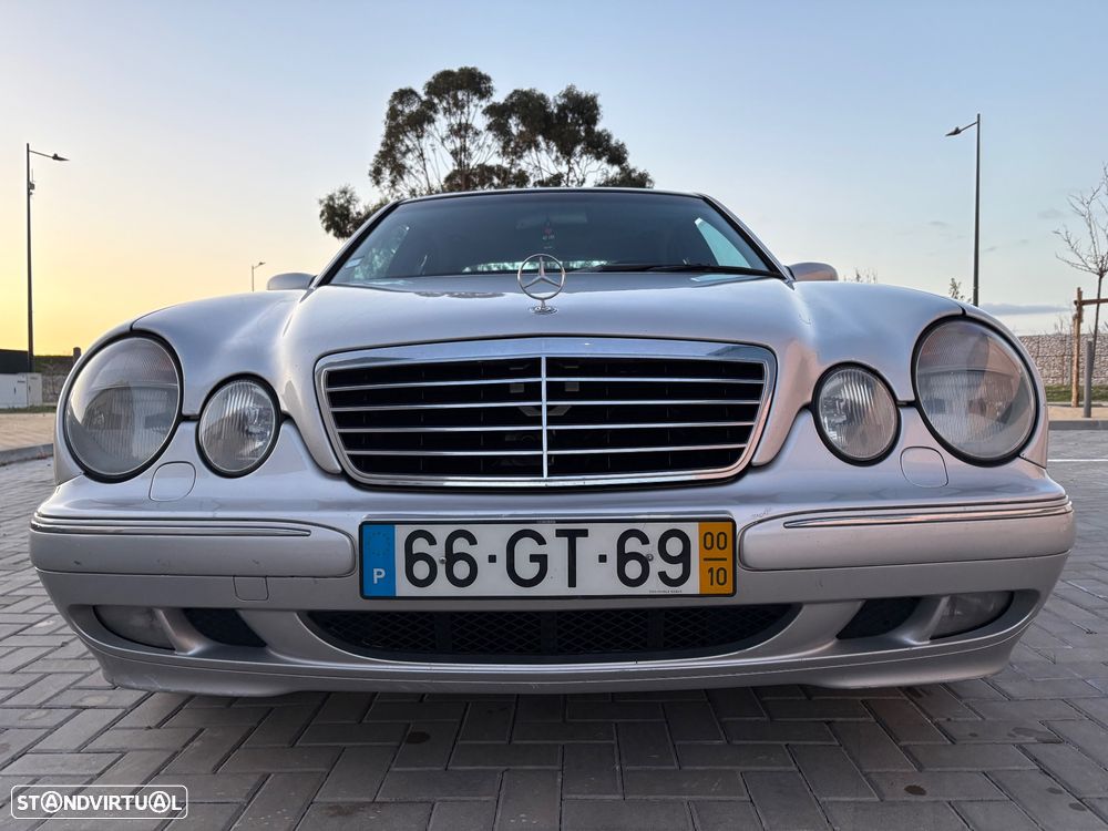 Mercedes-Benz E 240 Classic - 3