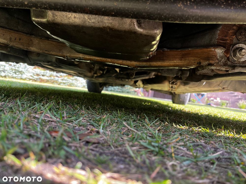 Mercedes-Benz Klasa E 250 T Diesel - 6