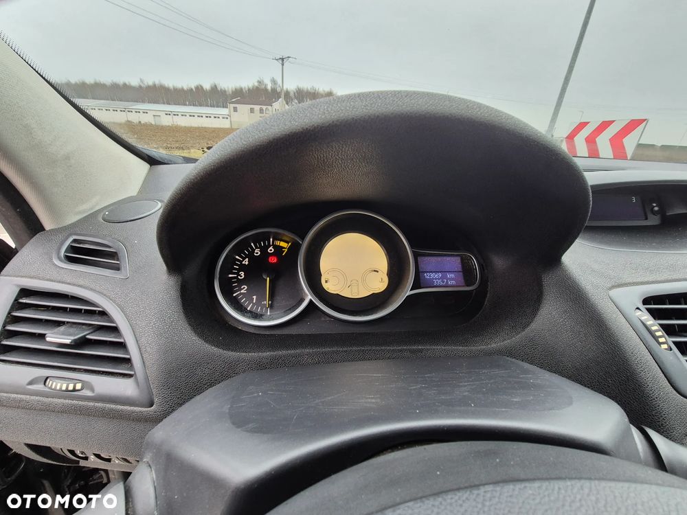 Renault Megane 1.6 16V 100 Authentique - 16