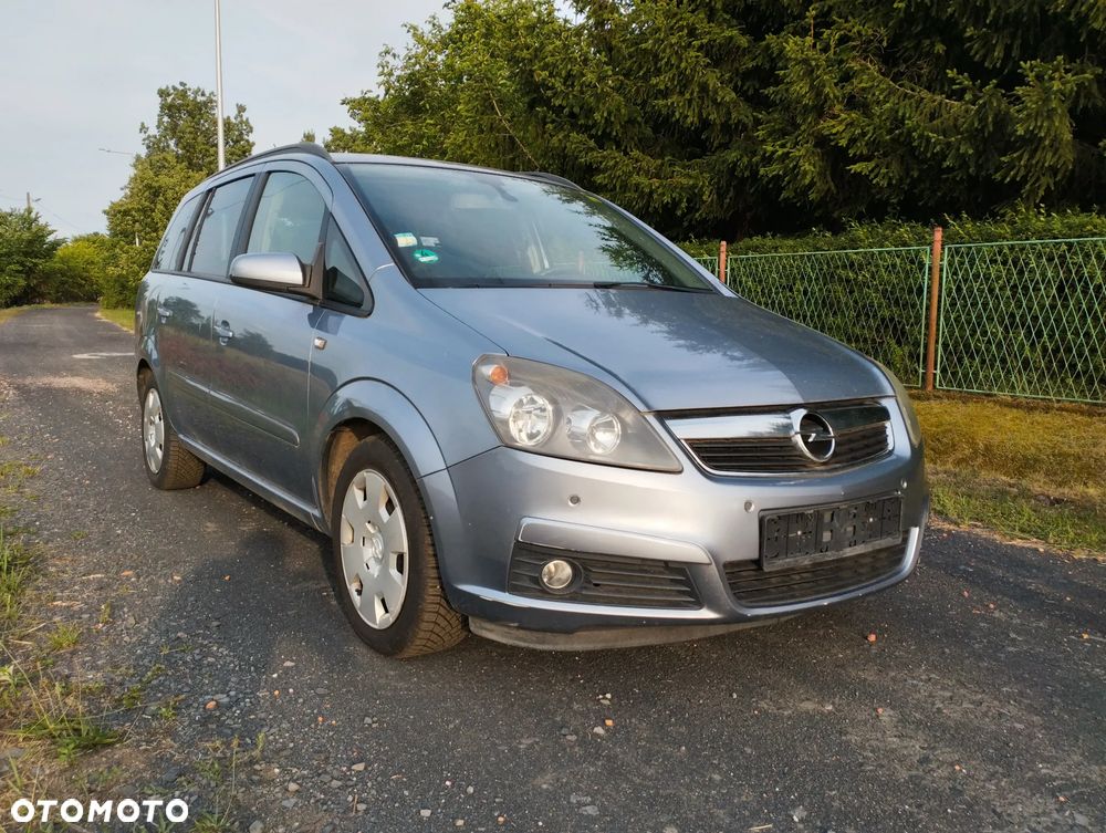 Opel Zafira - 2