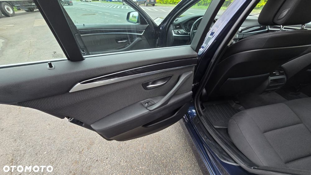 BMW Seria 5 520d - 20