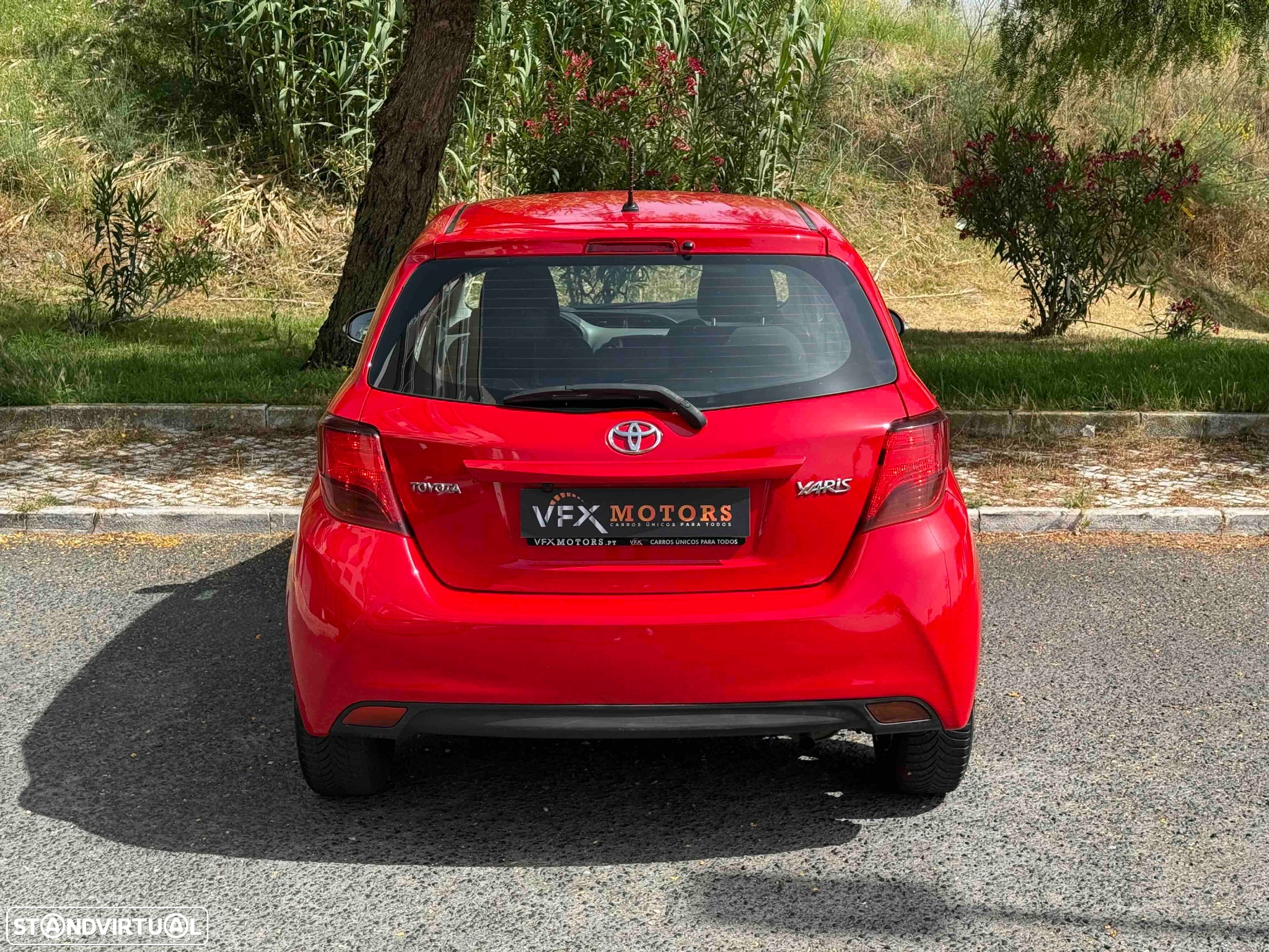 Toyota Yaris 1.0 VVT-i Exclusive - 14