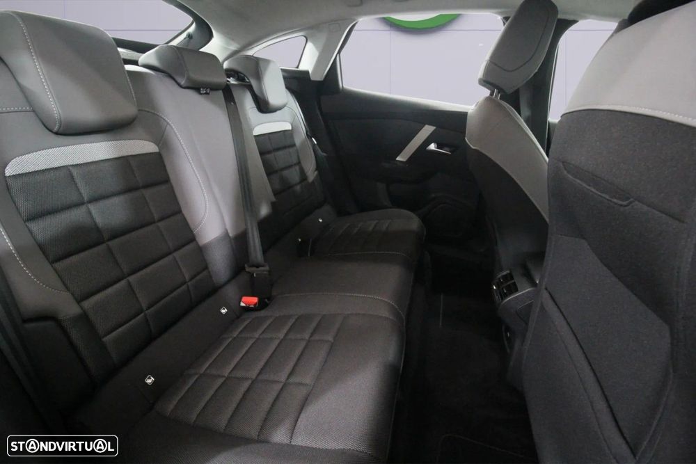 Citroën e-C4 136 PLUS - 13