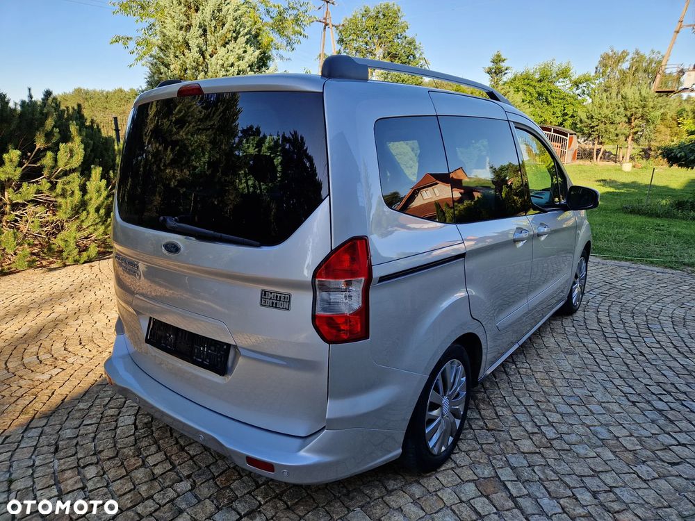 Ford Tourneo Courier 1.5 TDCi S&S Ambiente - 4