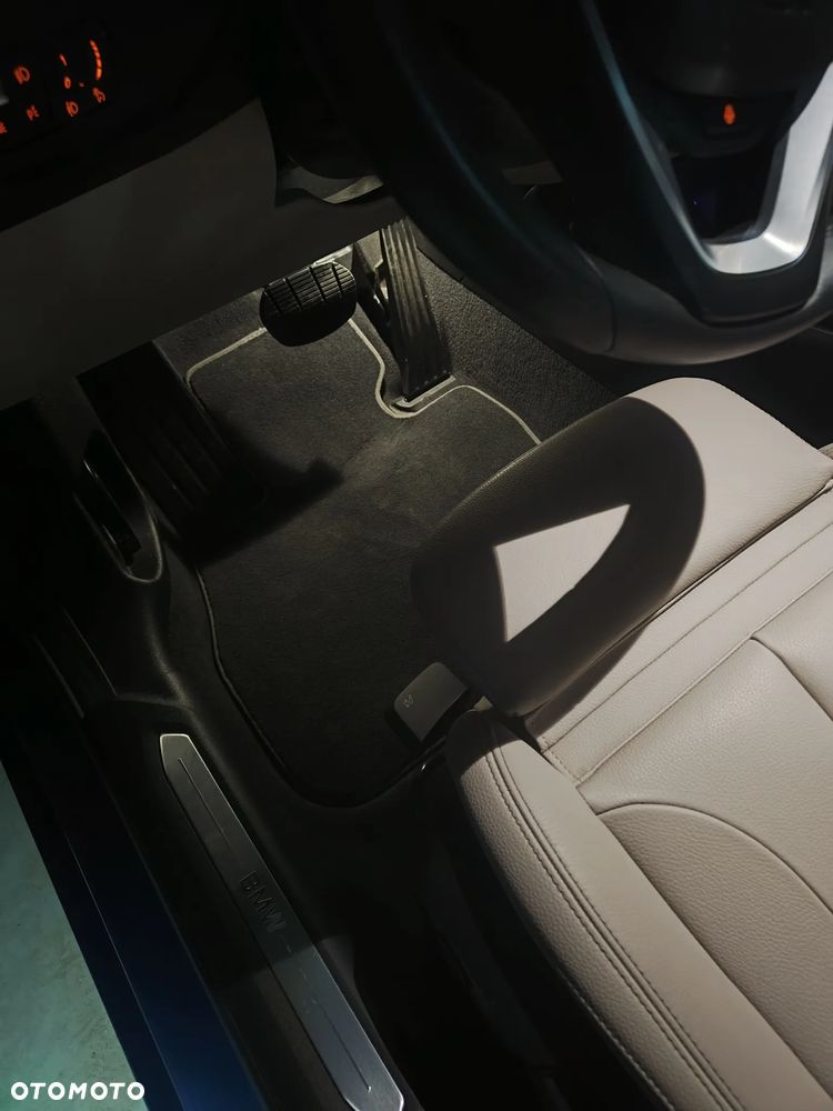 BMW Seria 2 218d Sport-Aut Sport Line - 40