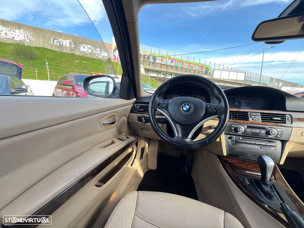 BMW 320 d Navigation Auto - 14