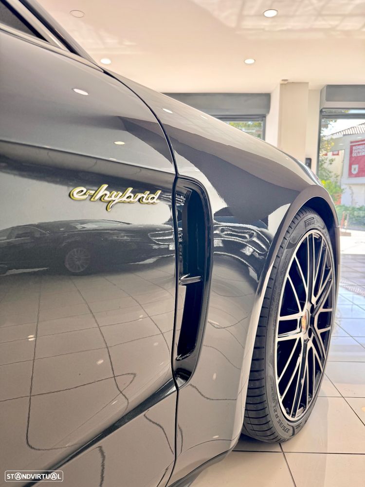 Porsche Panamera - 17
