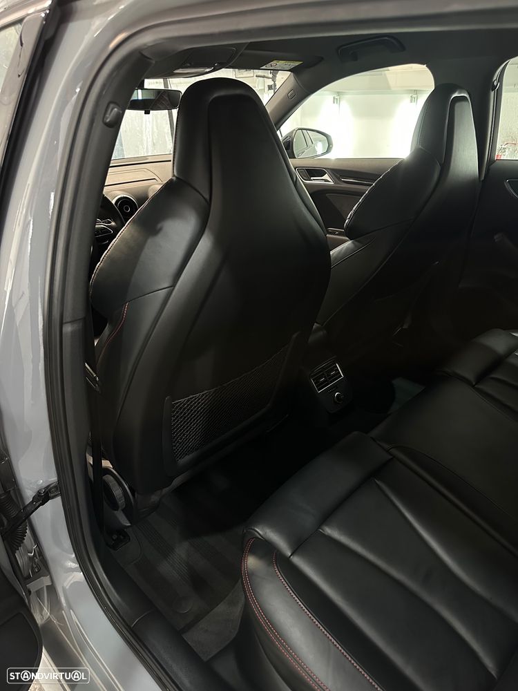 Audi RS3 Sportback 2.5 TFSI quattro S tronic - 13