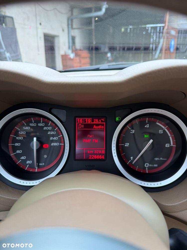 Alfa Romeo 159 1.9JTDM Distinctive - 20